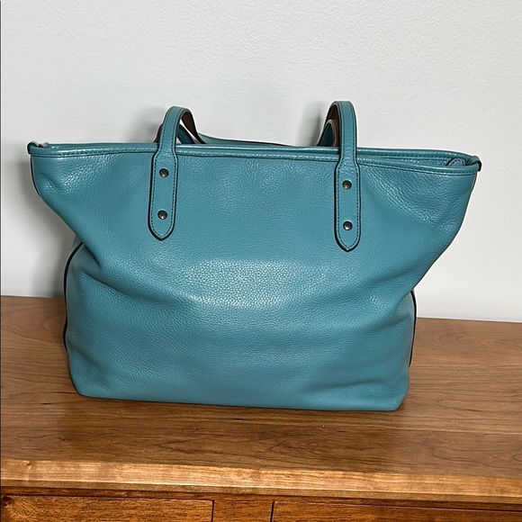 Coach Peanut Woodstock Blue Leather Tote Bag - Picture 2 of 10